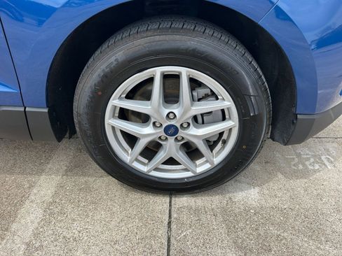 Used 2022 Ford Edge SEL image 30