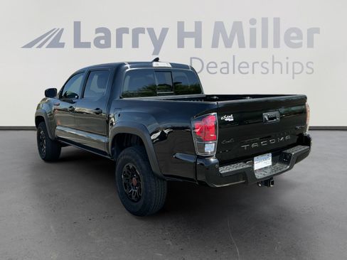 Used 2018 Toyota Tacoma TRD Pro AWD/4WD image 3