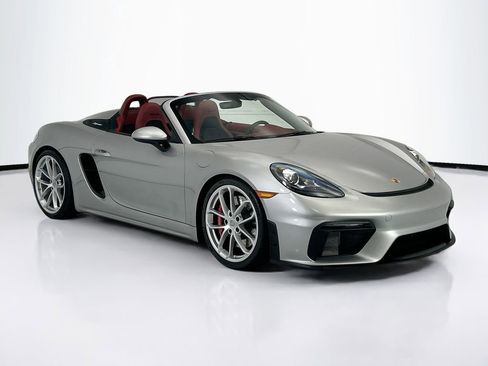 Used 2021 Porsche 718 Boxster Spyder RWD image 3