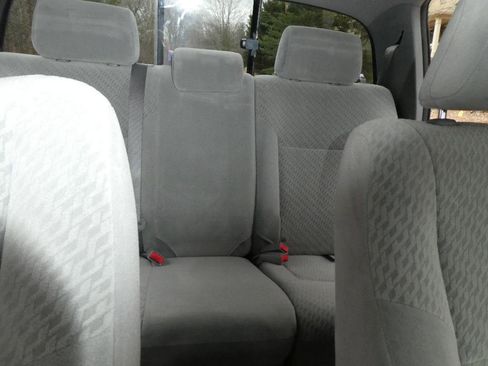 Used 2011 Toyota Tacoma PreRunner w/ SR5 Pkg #2 image 8