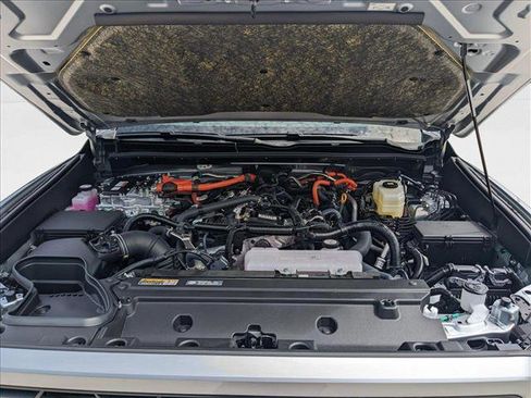 New 2025 Toyota 4Runner 4WD image 16