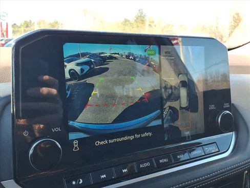 Certified 2023 Nissan Rogue SL w/ SL Premium Package image 11