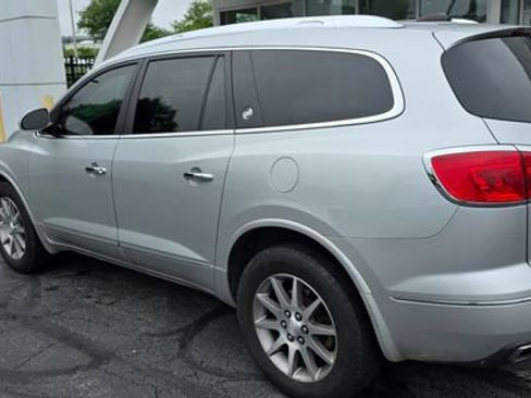 Used 2016 Buick Enclave Leather AWD/4WD image 3