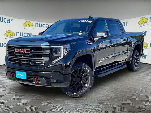 Used 2023 GMC Sierra 1500 AT4 w/ AT4 Premium Package AWD/4WD image 3