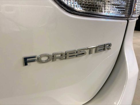 Certified 2024 Subaru Forester AWD/4WD image 10
