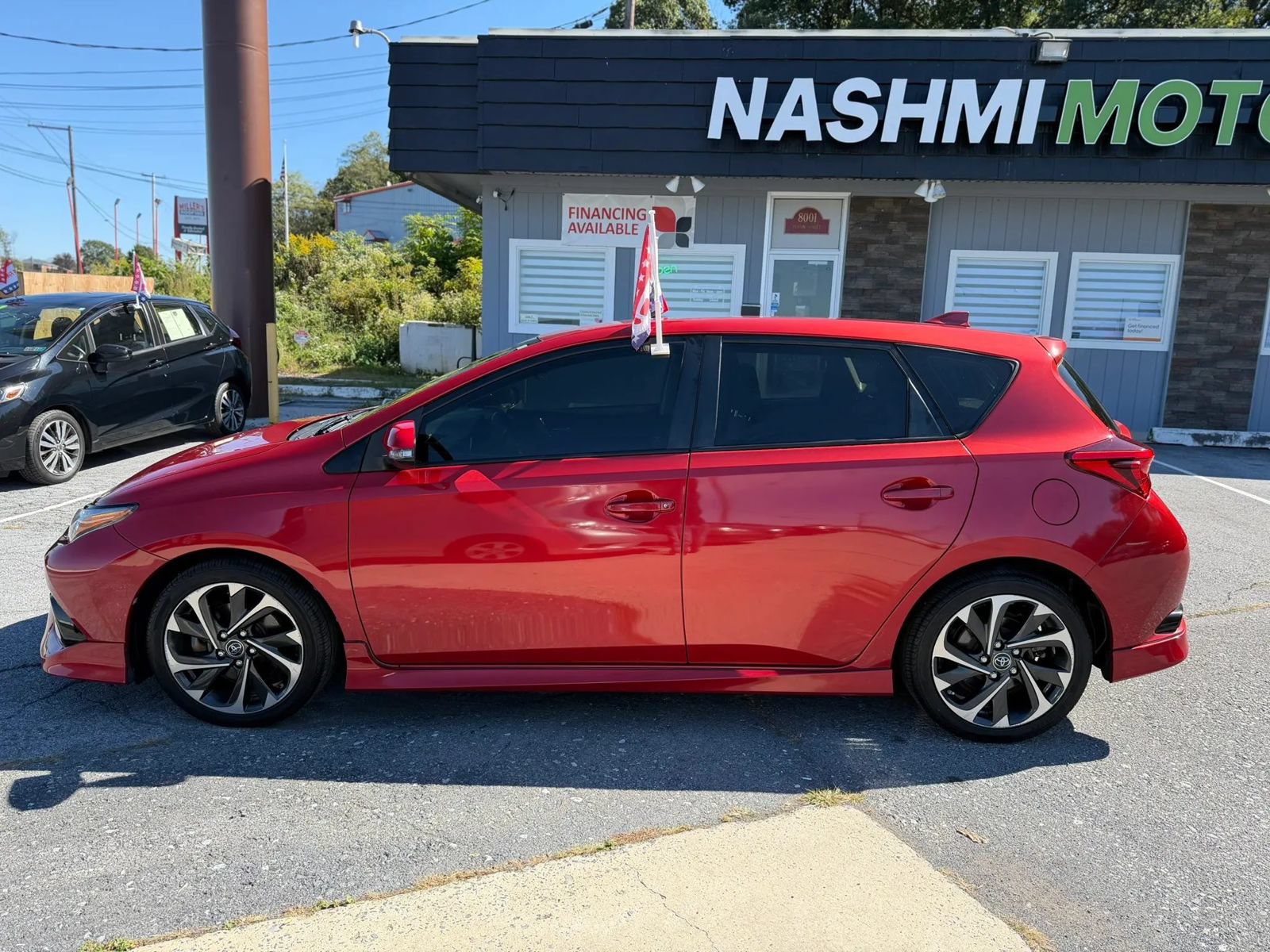 Used 2017 Toyota Corolla iM w/ All-Weather Mat Package FWD image 2