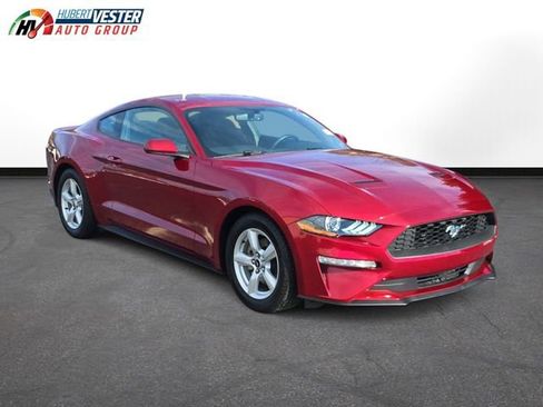 Used 2019 Ford Mustang Coupe image 4