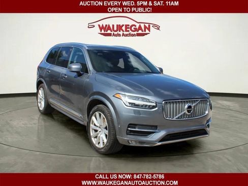 Used 2017 Volvo XC90 T6 Inscription w/ Vision Package AWD/4WD image 3