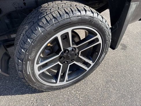 Used 2018 Chevrolet Silverado 1500 LTZ w/ LPO, Black Pack image 10