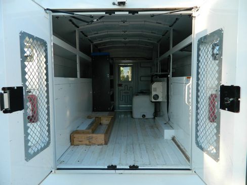 Used 2018 Ford Transit 350 138 DRW image 11