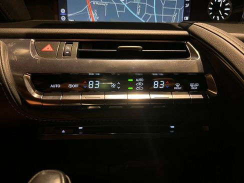 Used 2018 Lexus LC 500 Coupe w/ Sport Package image 20