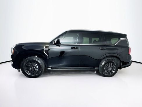 Used 2025 Nissan Armada SV image 6