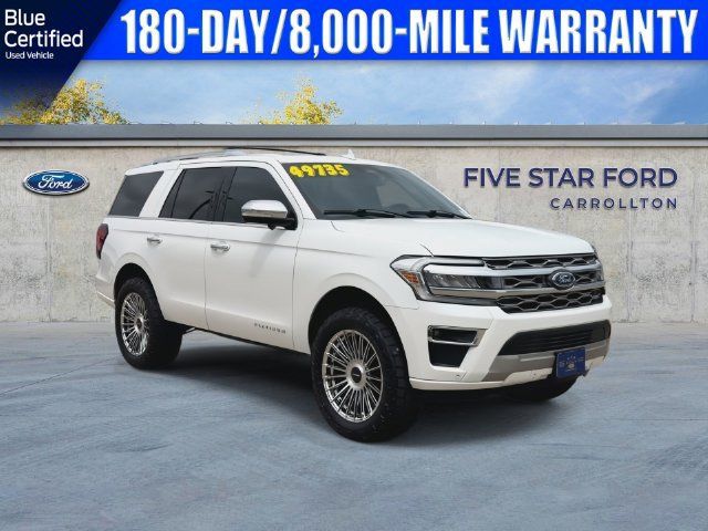 Used 2023 Ford Expedition Platinum RWD image 2