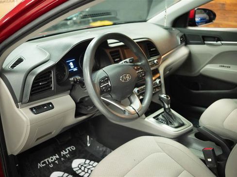 Used 2020 Hyundai Elantra SE FWD image 9