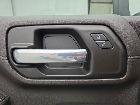 Used 2022 Chevrolet Silverado 2500 LT w/ Convenience Package image 16