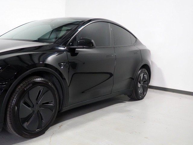 Used 2026 Tesla Model Y Long Range RWD image 56