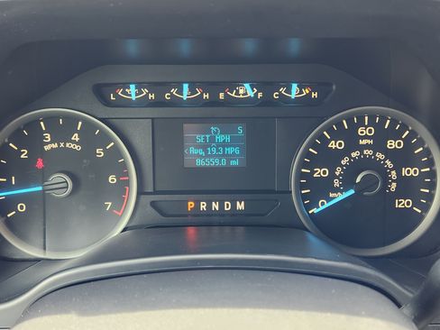 Used 2018 Ford F150 XLT AWD/4WD image 22