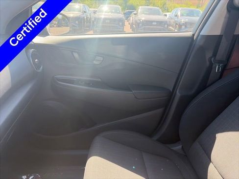 Certified 2023 Hyundai Kona SEL AWD/4WD image 9