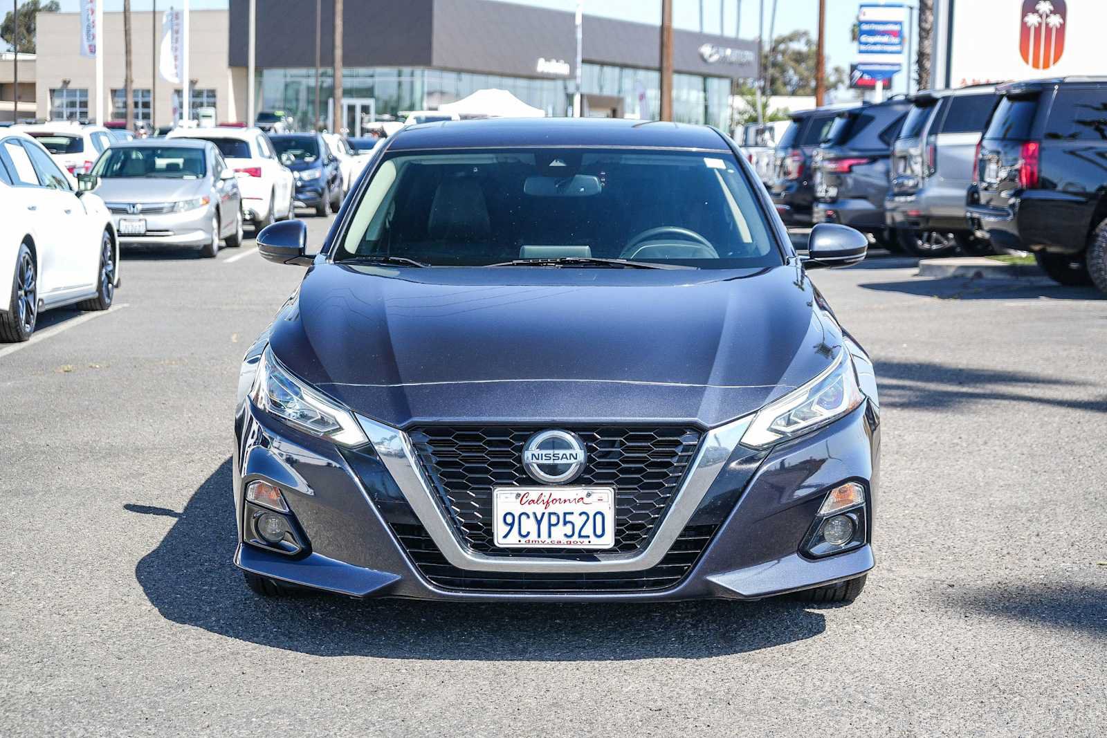Used 2019 Nissan Altima 2.5 SL FWD image 2