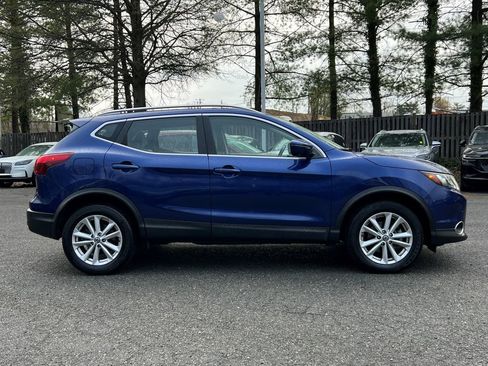 Used 2019 Nissan Rogue Sport SV w/ Technology Package image 8