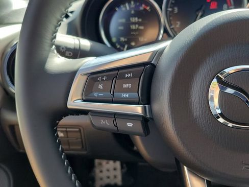 New 2026 MAZDA MX-5 Miata Club w/ Interior Package RWD image 7