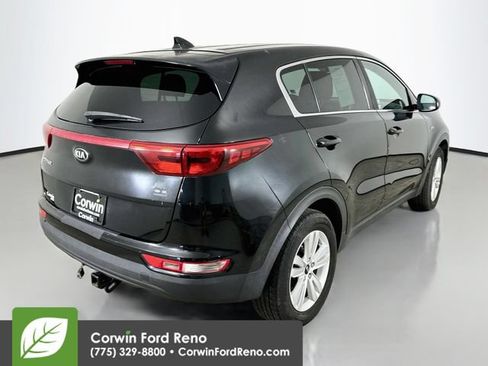 Used 2018 Kia Sportage LX AWD/4WD image 9