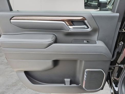 New 2026 GMC Sierra 2500 SLE w/ SLE Value Package; AWD/4WD image 20
