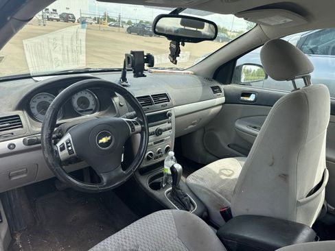 Used 2009 Chevrolet Cobalt LT w/ Preferred Equipment Group FWD image 7