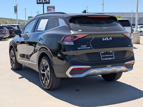 Certified 2023 Kia Sportage EX w/ EX Premium Package AWD/4WD image 3