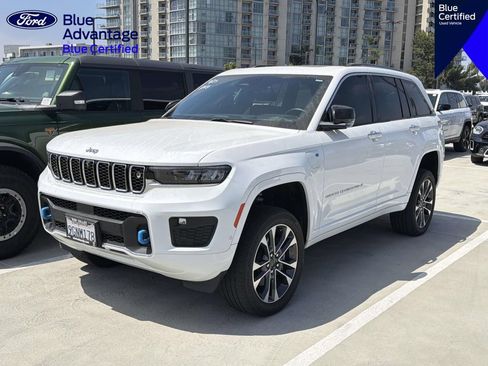Used 2022 Jeep Grand Cherokee Overland w/ Advanced Protech Group III AWD/4WD image 15