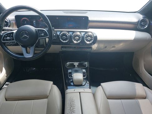 Used 2019 Mercedes-Benz A 220 image 9