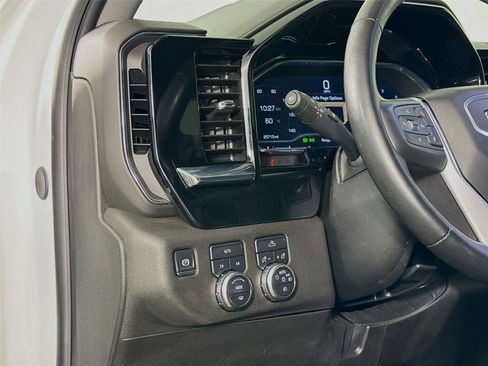 Used 2024 GMC Sierra 1500 Elevation AWD/4WD image 17