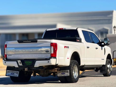 Used 2017 Ford F350 Platinum w/ Platinum Ultimate Package image 11