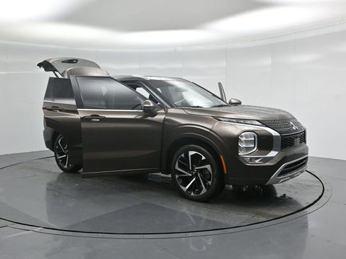 Used 2022 Mitsubishi Outlander SEL image 31