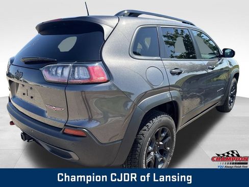 Used 2022 Jeep Cherokee Trailhawk w/ Sun, Sound & Nav Group AWD/4WD image 8