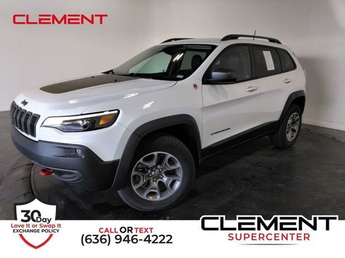 Used 2021 Jeep Cherokee Trailhawk image 1