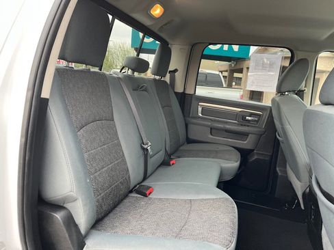 Used 2018 RAM 1500 Big Horn image 32