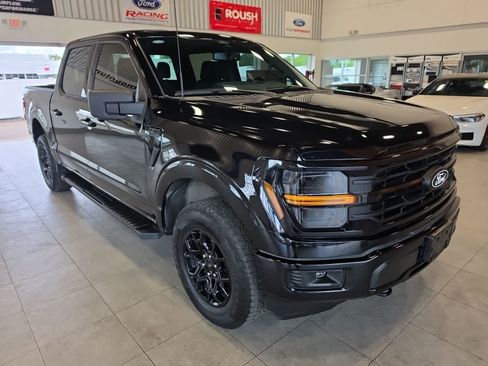 Used 2024 Ford F150 XLT w/ XLT Black Appearance Package AWD/4WD image 5