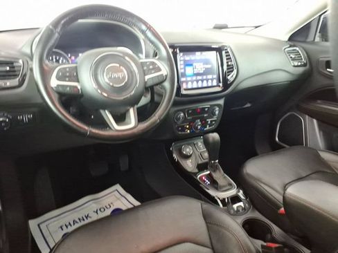 Used 2020 Jeep Compass Limited AWD/4WD image 10