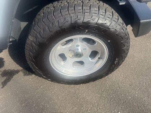 Used 2015 Jeep Wrangler Unlimited Sport w/ Quick Order Package 24S image 13