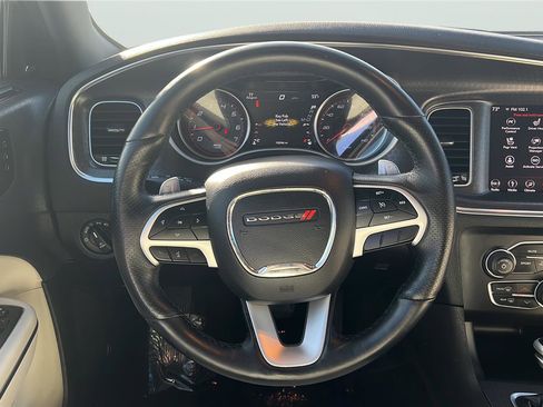 Used 2018 Dodge Charger GT image 11