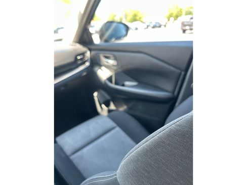 Used 2024 Nissan Rogue SV FWD image 12