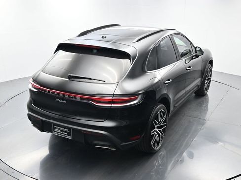 Used 2025 Porsche Macan image 41