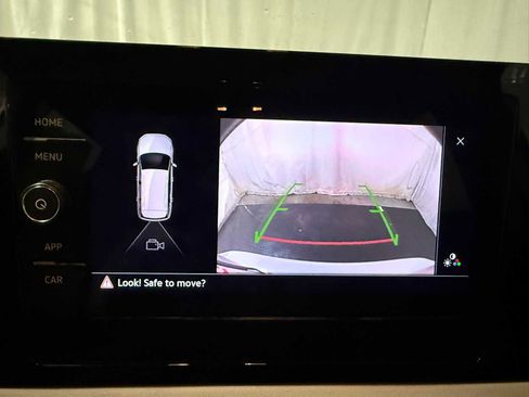 Certified 2025 Volkswagen Taos S image 31