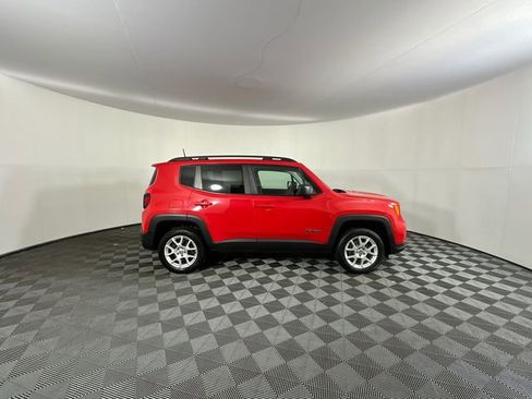 Certified 2019 Jeep Renegade Sport w/ Sport Appearance Group AWD/4WD image 5