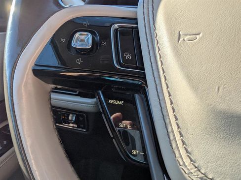 Certified 2022 Lincoln Aviator Reserve w/ Equipment Group 201A image 37