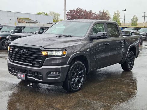 New 2026 RAM 1500 Laramie AWD/4WD image 3