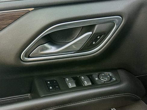 Used 2022 Chevrolet Tahoe LT AWD/4WD image 20