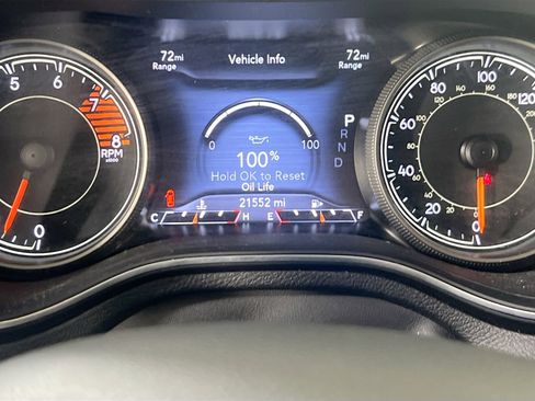 Used 2022 Jeep Cherokee Trailhawk w/ Sun, Sound & Nav Group image 12