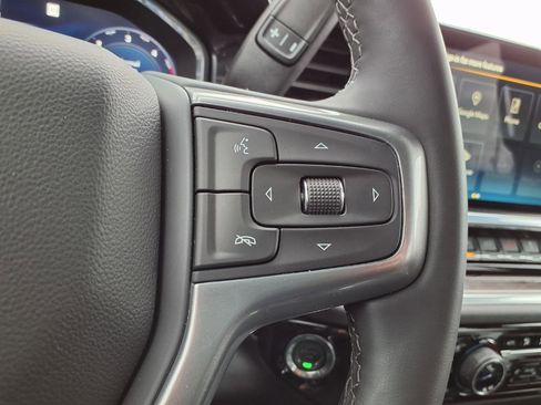 Used 2026 Chevrolet Silverado 2500 LTZ w/ LTZ Premium Package image 17